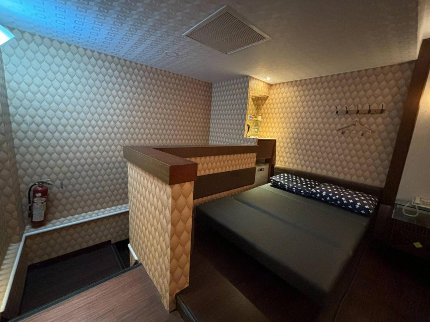 Hua Xiang Motel - Da Chang Kaohsiung Luaran gambar